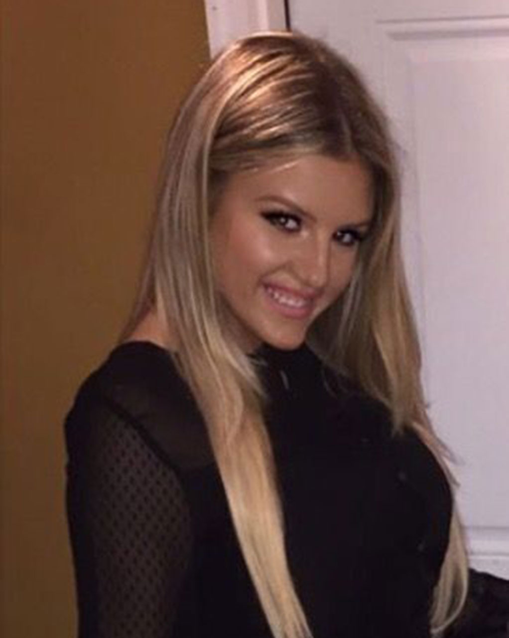 Rita, Makeup Artist