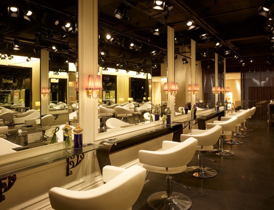 Learn what to expect from Warren Tricomi, the best hair salon with locations in Midtown NYC, Upper East Side, East Hampton, and Greenwich, CT.